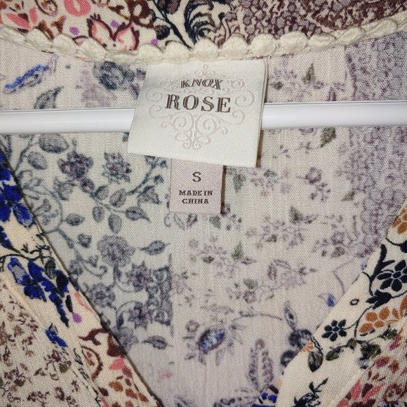 Knos Rose Tiered Floral Crochet Lace Trim Button Down Bell Sleeve Dress Size S - Picture 2 of 7